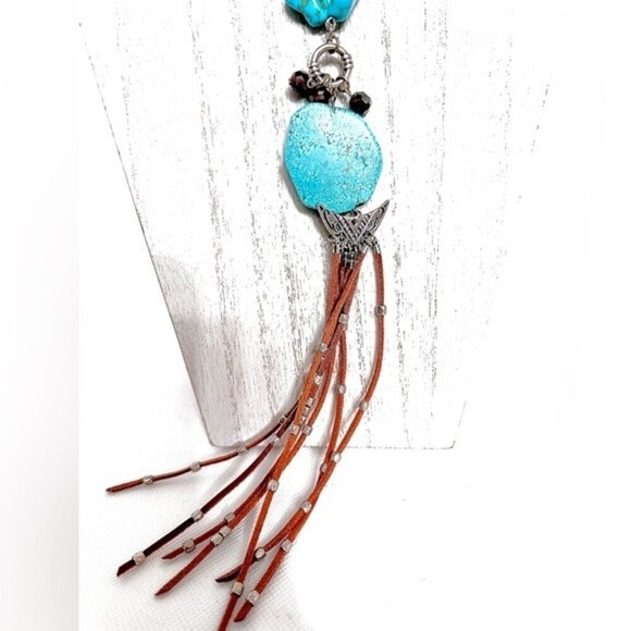 SHYANNE WOMEN'S TURQUOISE COLORED BEADED PENDANT CHARM NECKLACE‎ - Picture 3 of 8